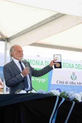 Cerimonia Bandiera Verde 2021: la medaglia della rappresentanza del presidente della repubblica